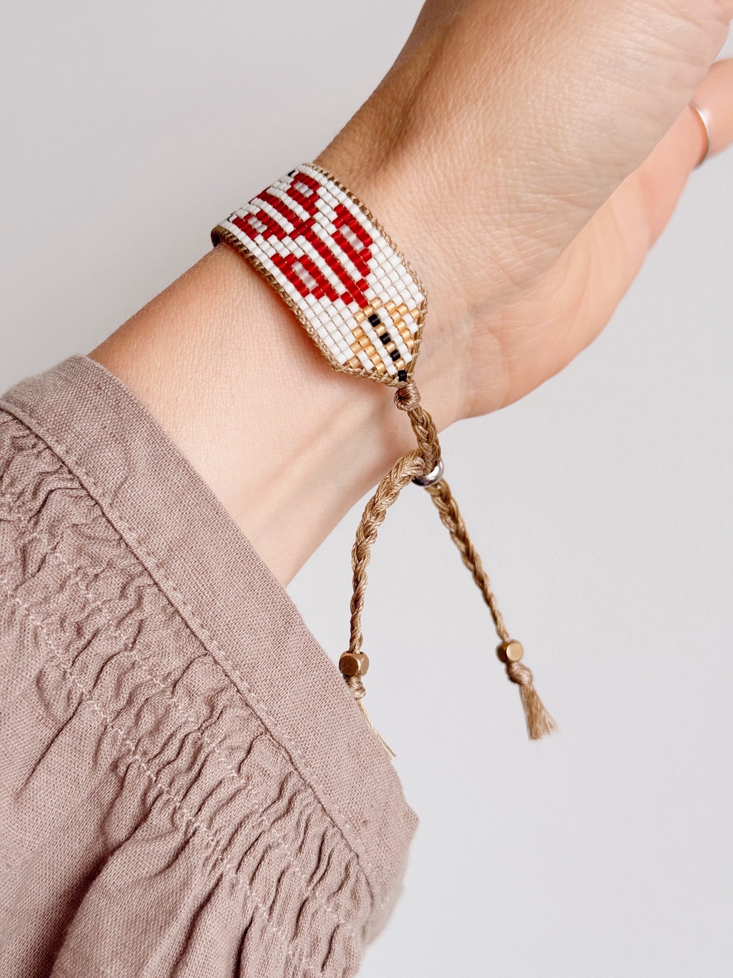 Red flower bracelet